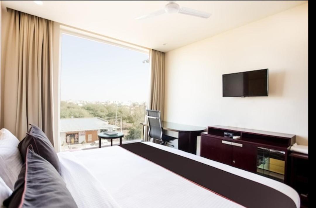 Hotel Good Times 4*